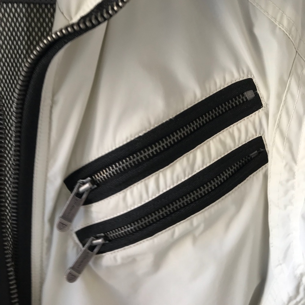 Jacket - Picture 4 of 8